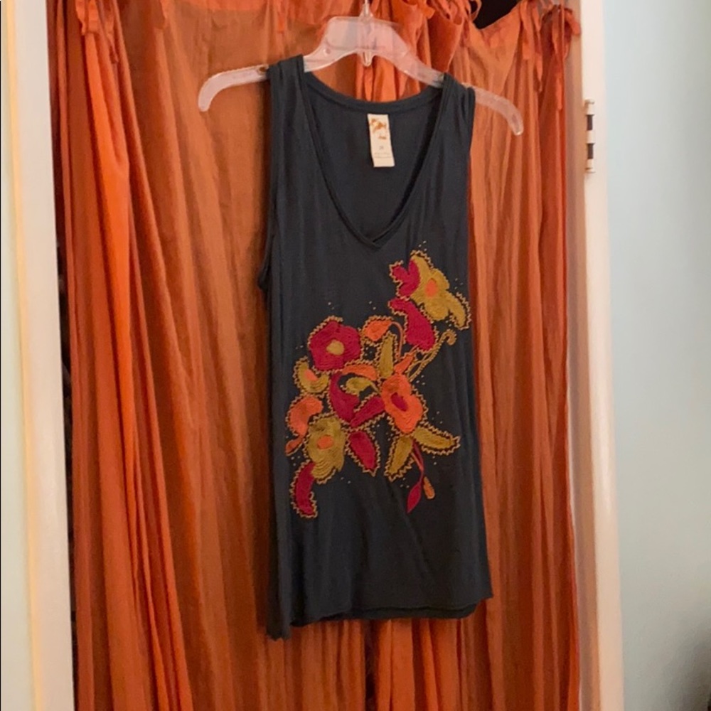 Sleeveless, V neck shirt (Anthropologie)